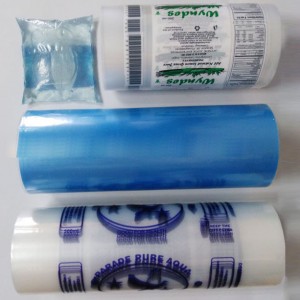 Банер рулону плівки з пакетиками для води