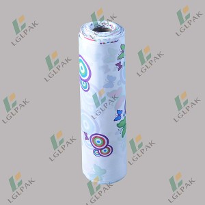 Disposable plastic table cloth- roll